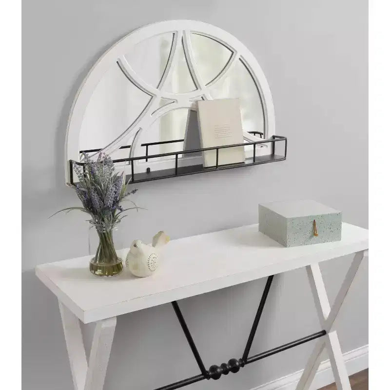 Specchio da Parete Arcuato con Cornice in Legno e Mensola, 48 x 76 cm, Bianco
