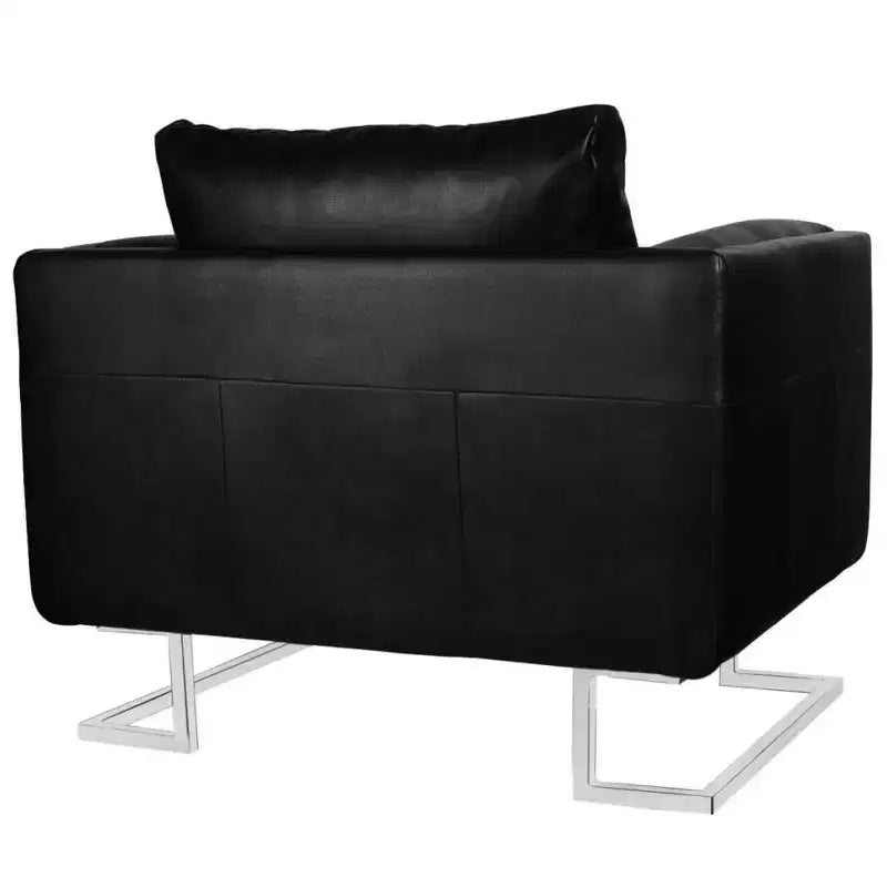 Poltrona moderna a cubo con piedini cromati, rivestita in pelle nera - Nera