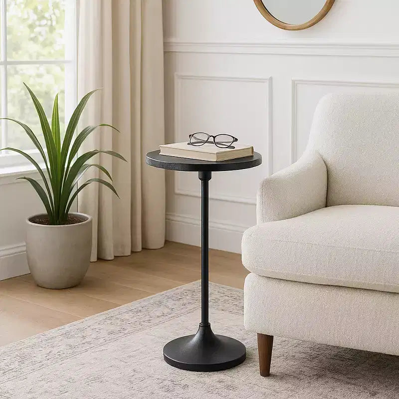 Elegante tavolino, tavolino da appoggio o comodino piccolo per l'arredamento della stanza - Tavolino da bevande sottile in metallo con piano in marmo e base a tromba