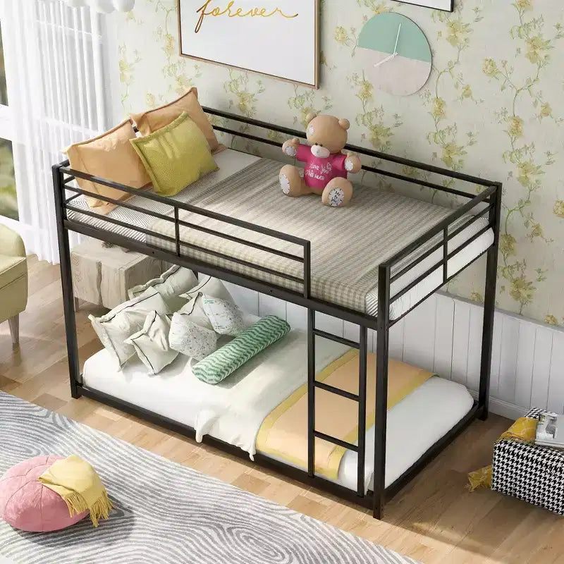 Letto a castello in metallo da 195,8 cm su due livelli con scaletta e sponda di sicurezza, nero